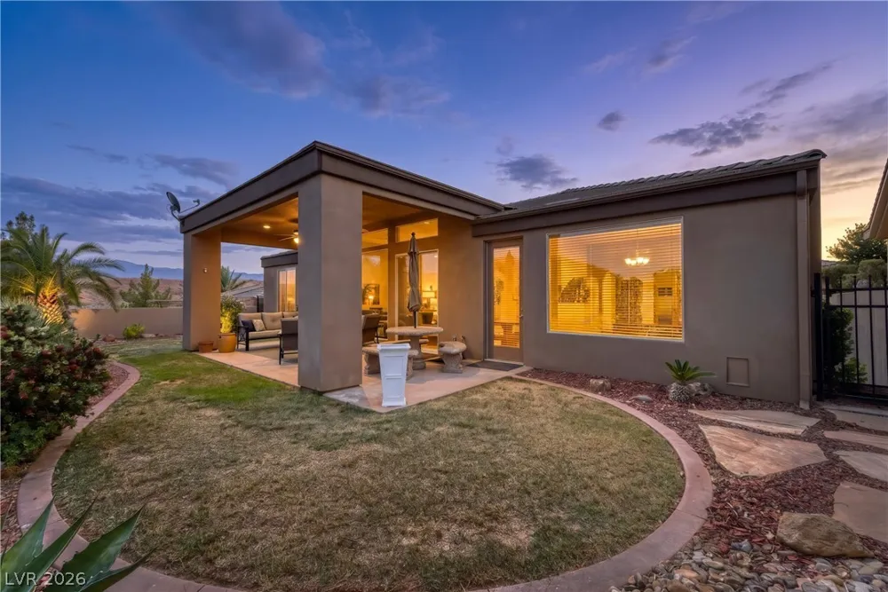 901 Crest View Drive Mesquite, NV 89027