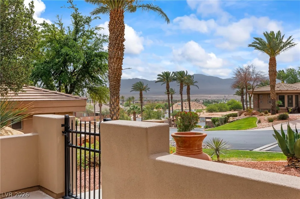 901 Crest View Drive Mesquite, NV 89027
