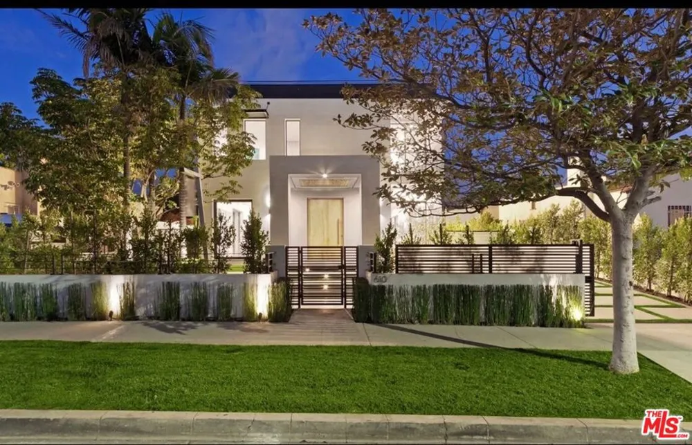 610 STANLEY AVENUE Los Angeles, CA 90036