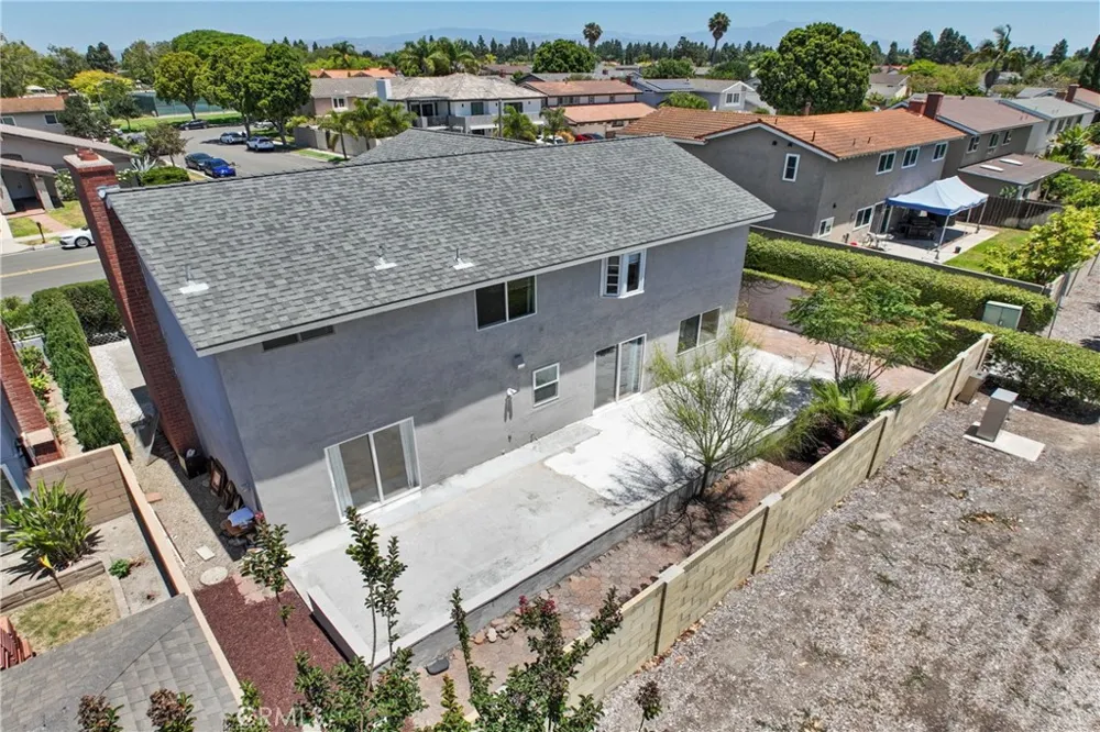 3792 Claremont Irvine, CA 92614