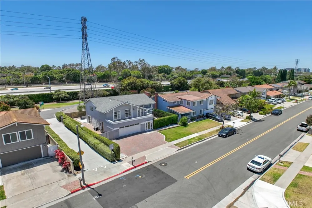 3792 Claremont Irvine, CA 92614
