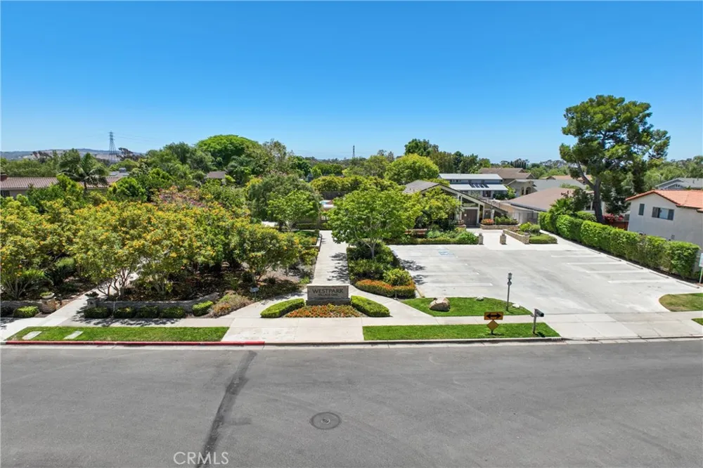 3792 Claremont Irvine, CA 92614