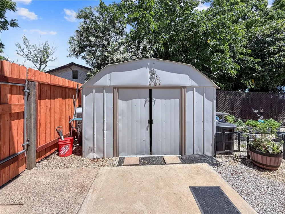 23 Las Plumas Way Oroville, CA 95966