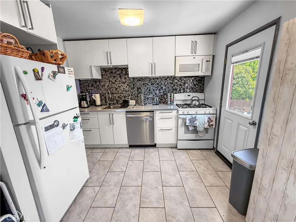 23 Las Plumas Way Oroville, CA 95966