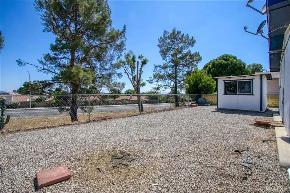 10495 Frontier Cherry Valley, CA 92223