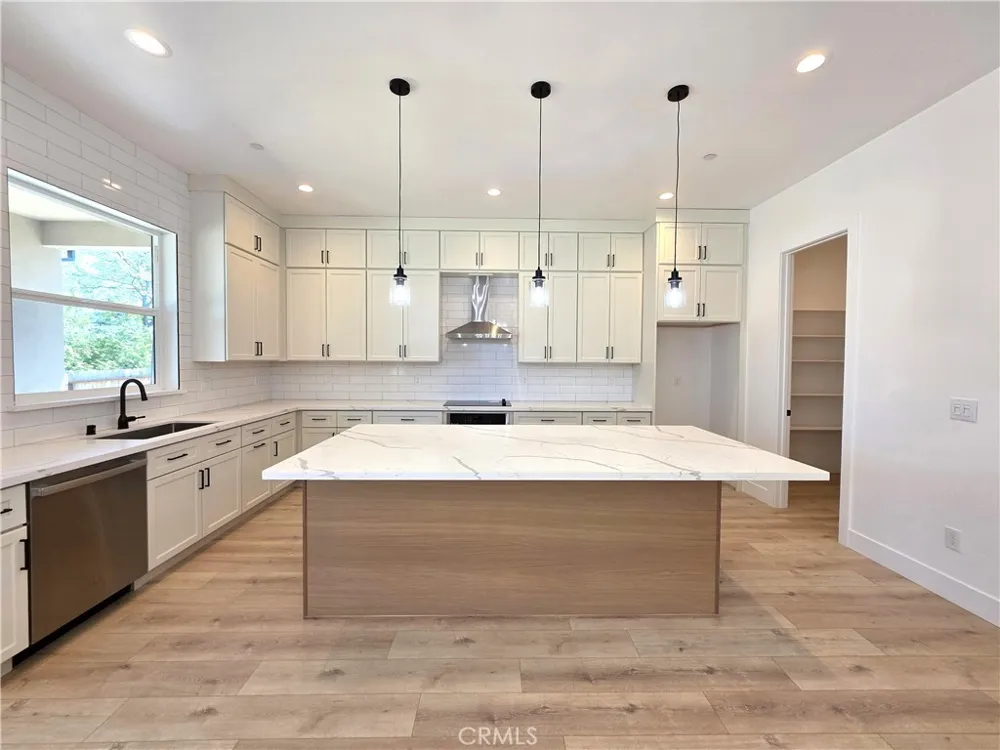221 Lariat Loop Oroville, CA 95966