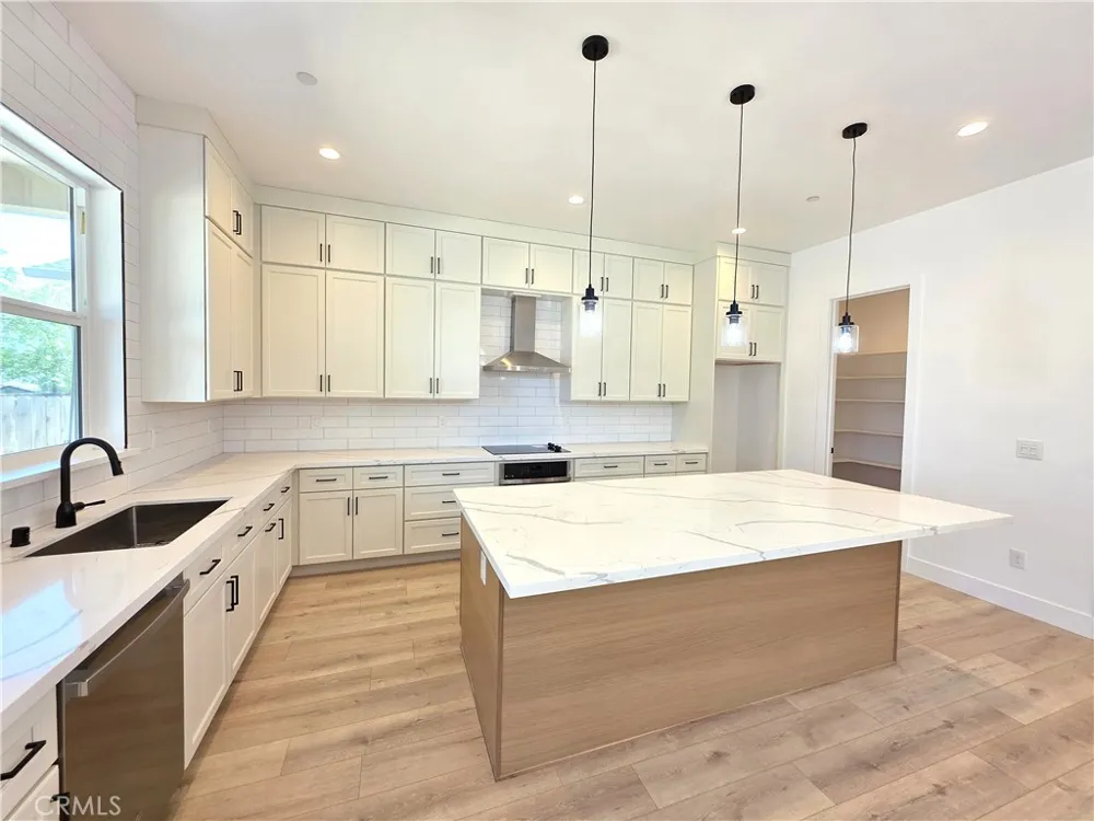 221 Lariat Loop Oroville, CA 95966