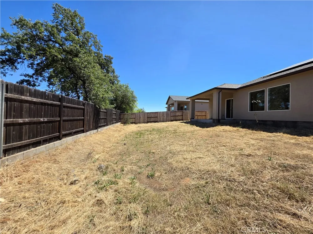 221 Lariat Loop Oroville, CA 95966