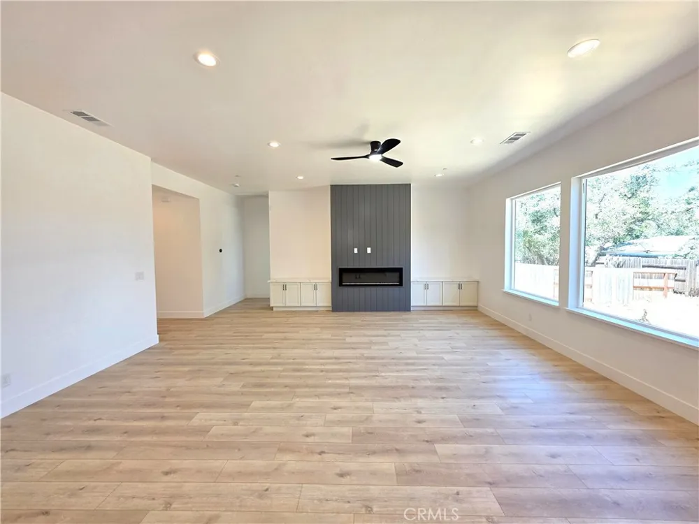 221 Lariat Loop Oroville, CA 95966