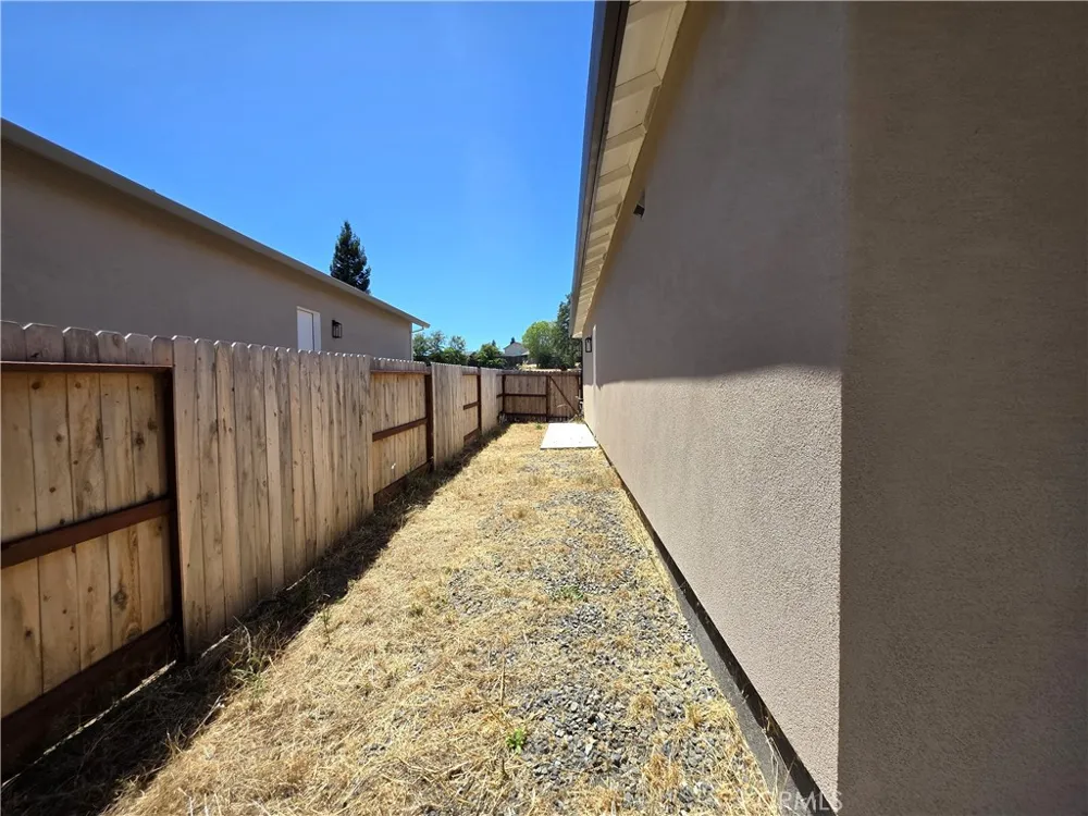 221 Lariat Loop Oroville, CA 95966