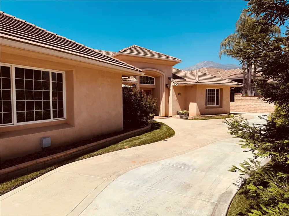 35102 Persimmon Yucaipa, CA 92399