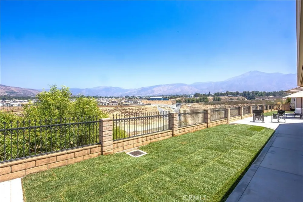 35102 Persimmon Yucaipa, CA 92399