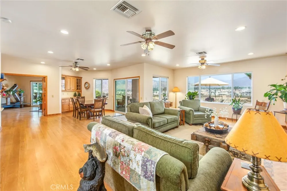 35102 Persimmon Yucaipa, CA 92399