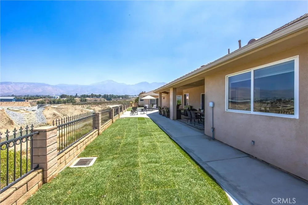 35102 Persimmon Yucaipa, CA 92399