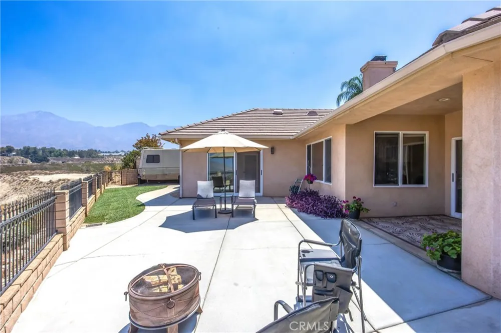 35102 Persimmon Yucaipa, CA 92399