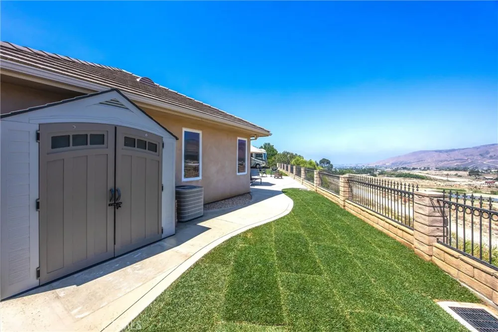 35102 Persimmon Yucaipa, CA 92399