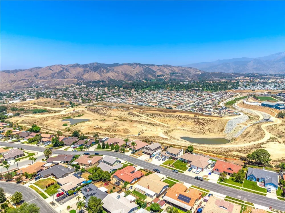 35102 Persimmon Yucaipa, CA 92399