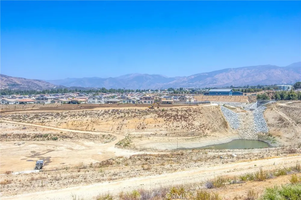 35102 Persimmon Yucaipa, CA 92399