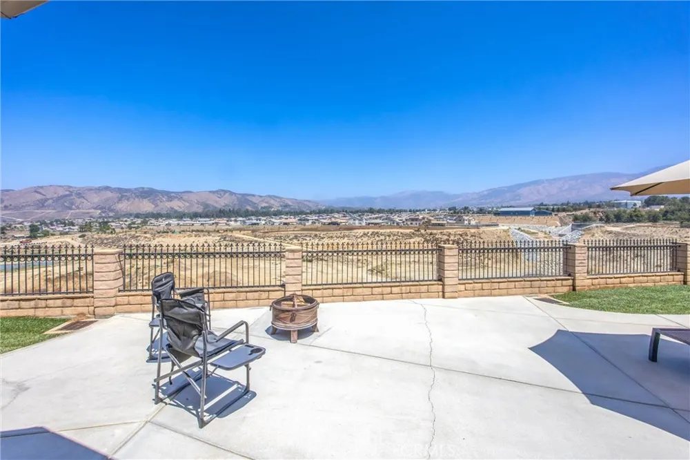 35102 Persimmon Yucaipa, CA 92399