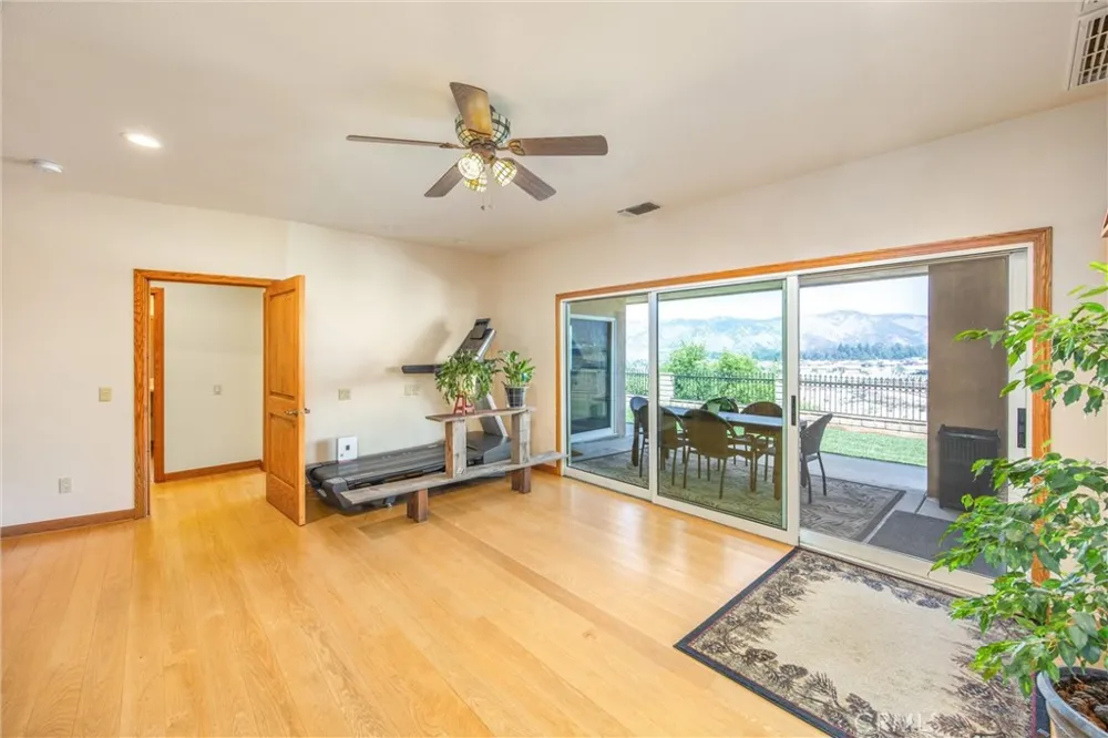 35102 Persimmon Yucaipa, CA 92399