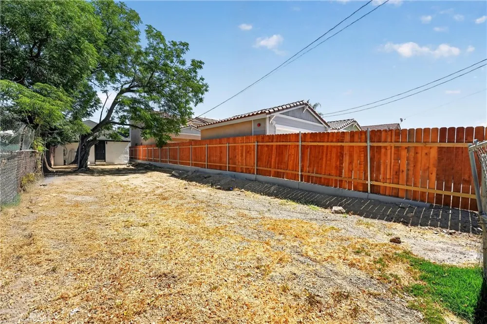 248 W Colton, CA 92324