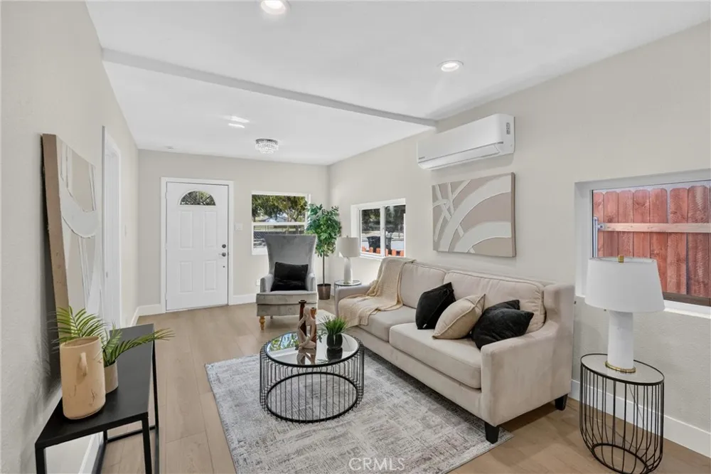 248 W Colton, CA 92324