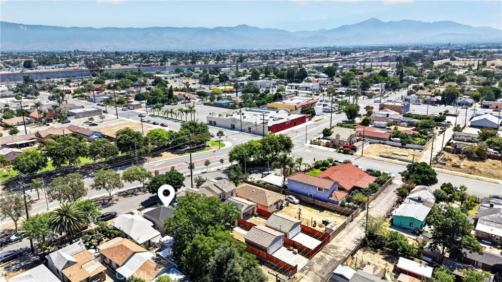 248 W Colton, CA 92324