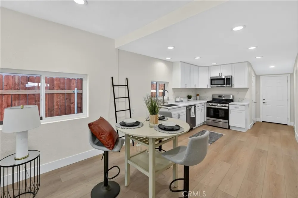 248 W Colton, CA 92324