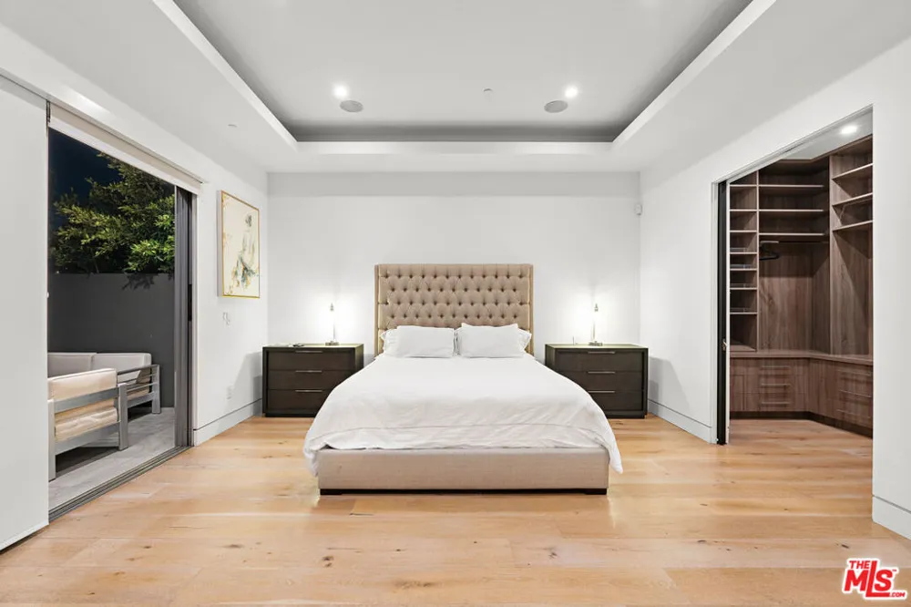 637 Gardner Street Los Angeles, CA 90036