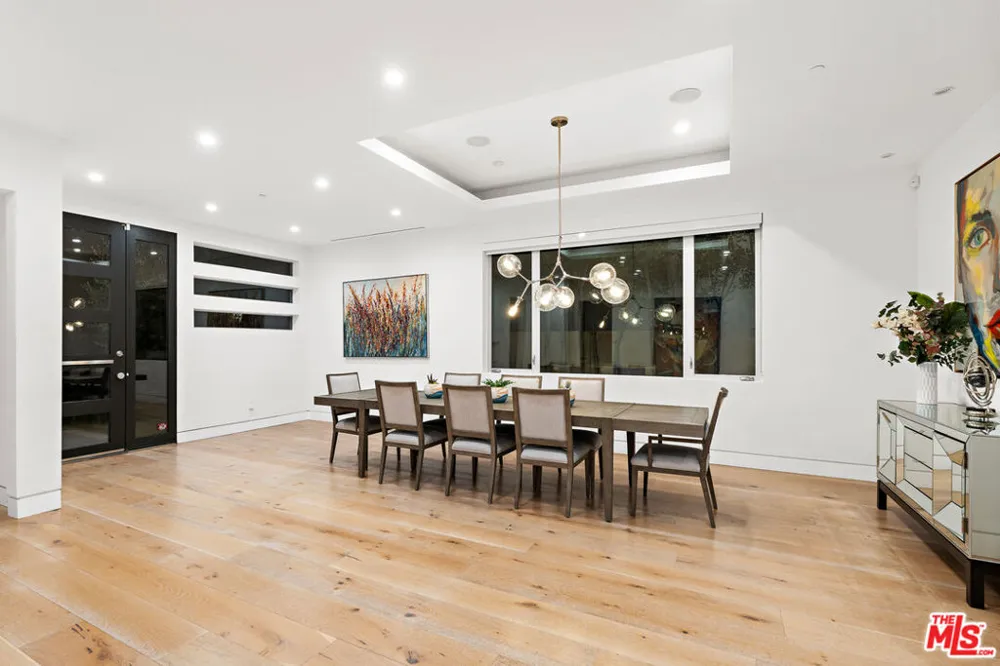 637 Gardner Street Los Angeles, CA 90036
