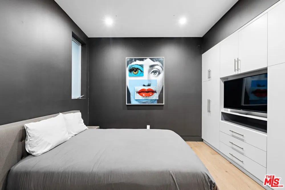 637 Gardner Street Los Angeles, CA 90036