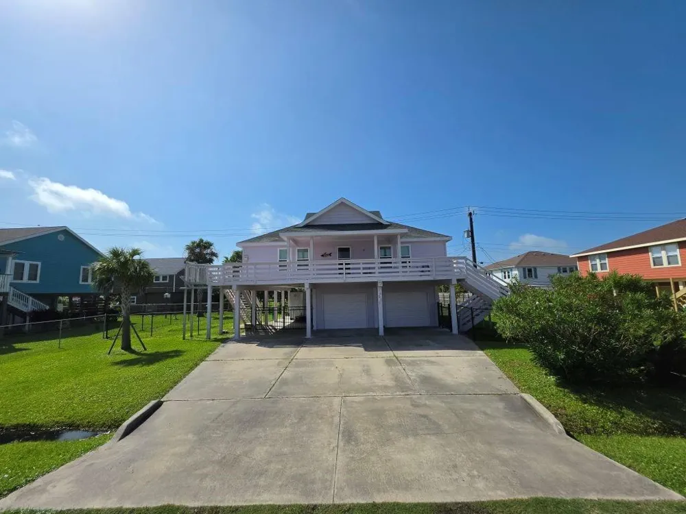 16527 Frances Drake Road Jamaica Beach, TX 77554