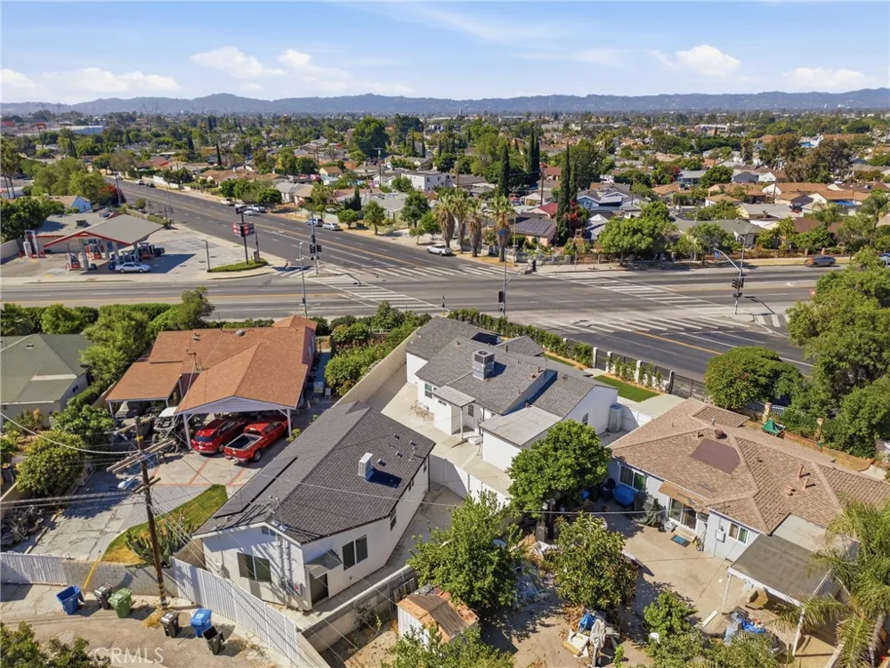 8302 Webb Sun Valley, CA 91352