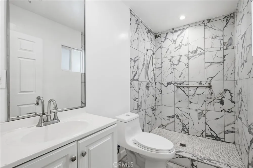 8302 Webb Sun Valley, CA 91352