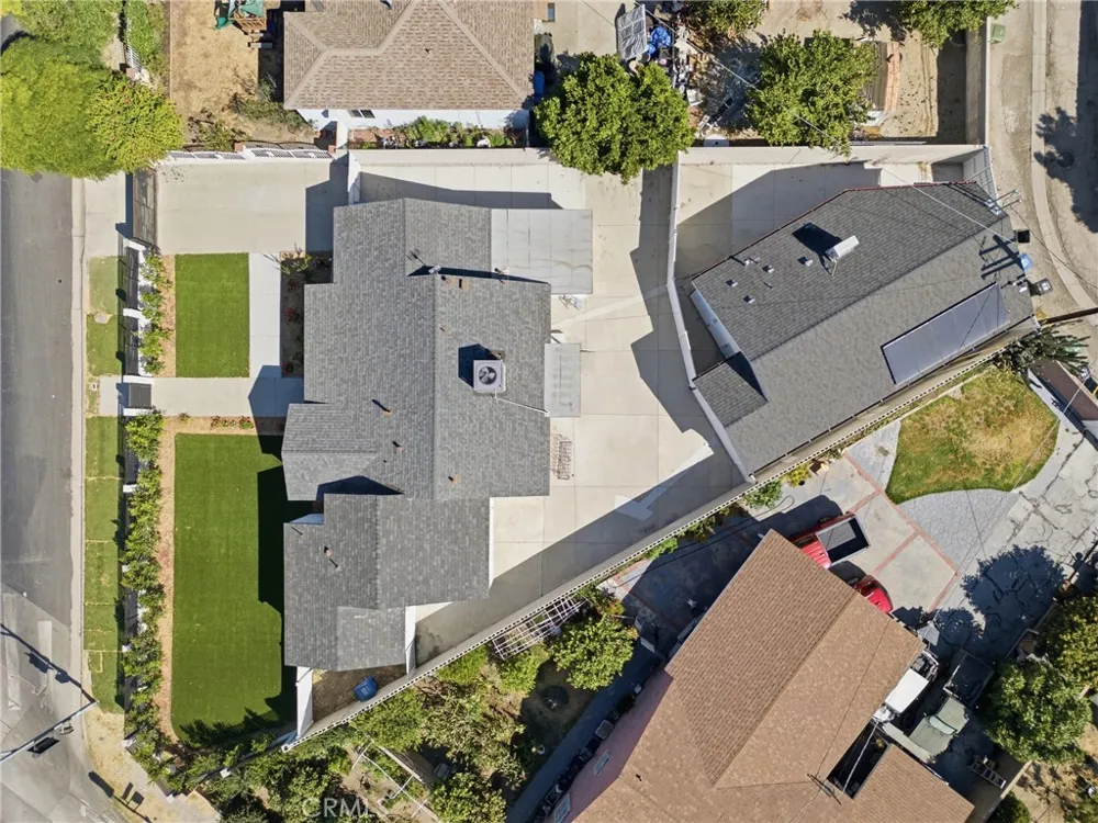 8302 Webb Sun Valley, CA 91352