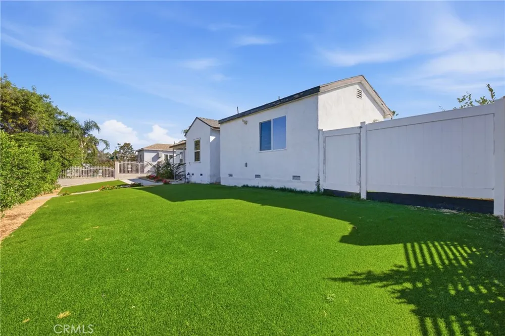 8302 Webb Sun Valley, CA 91352