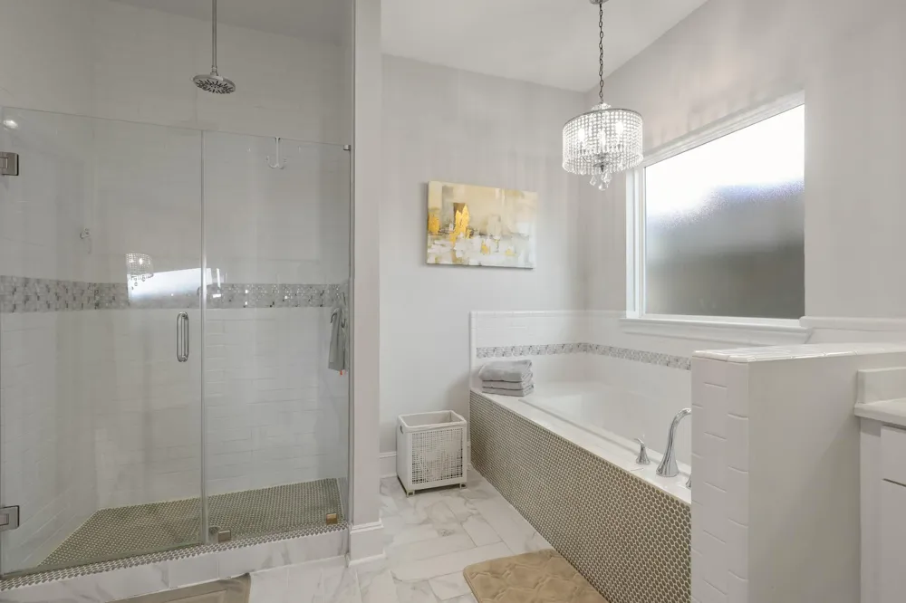 913 Eleanor Street Houston, TX 77009