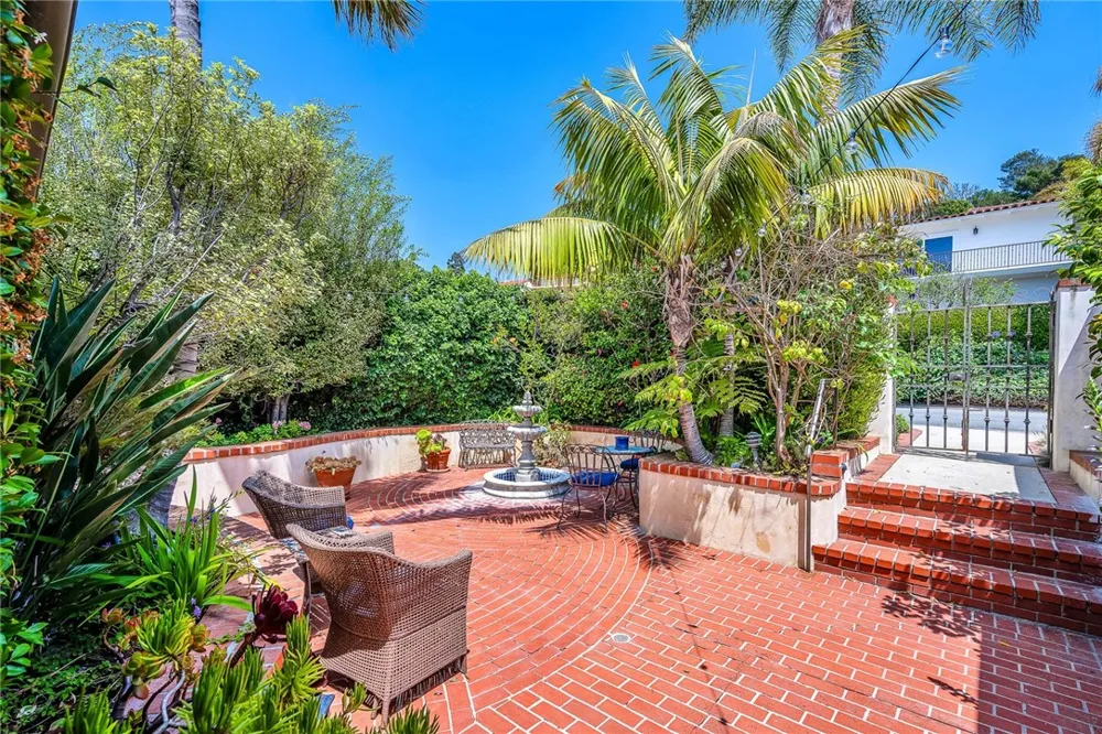 1613 Via Lazo Palos Verdes Peninsula, CA 90274