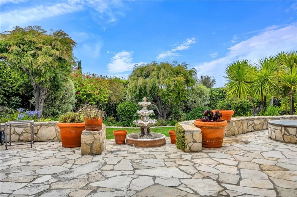 1613 Via Lazo Palos Verdes Peninsula, CA 90274