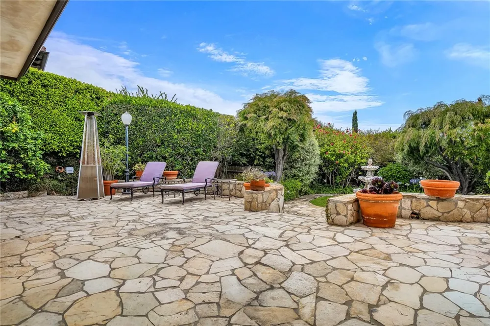 1613 Via Lazo Palos Verdes Peninsula, CA 90274