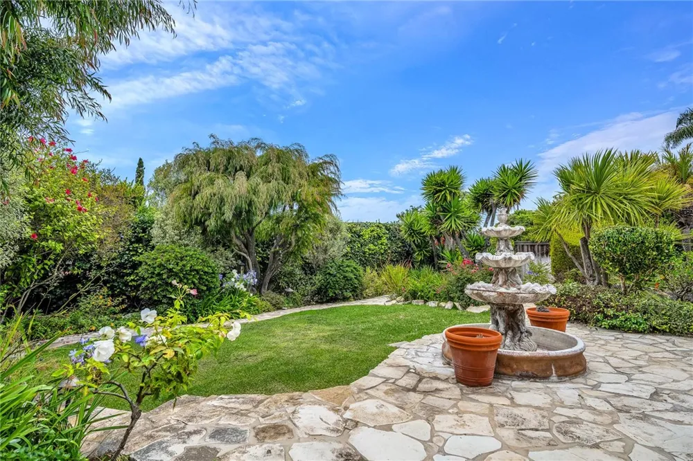 1613 Via Lazo Palos Verdes Peninsula, CA 90274