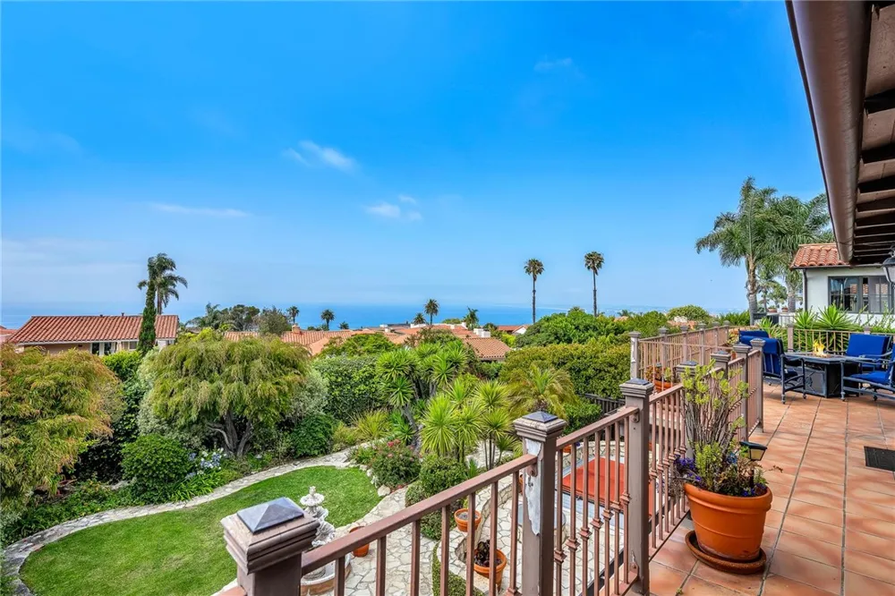 1613 Via Lazo Palos Verdes Peninsula, CA 90274