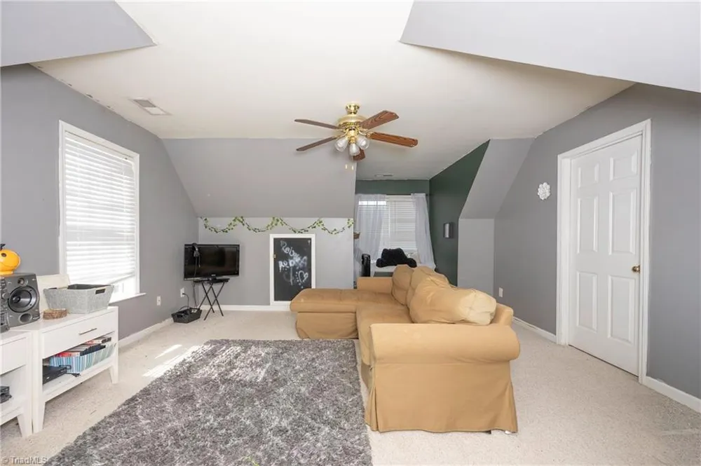 6648 Springfield Village Lane Clemmons, NC 27012