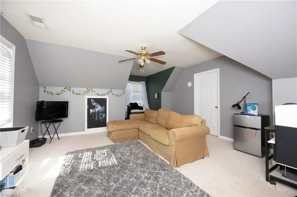 6648 Springfield Village Lane Clemmons, NC 27012