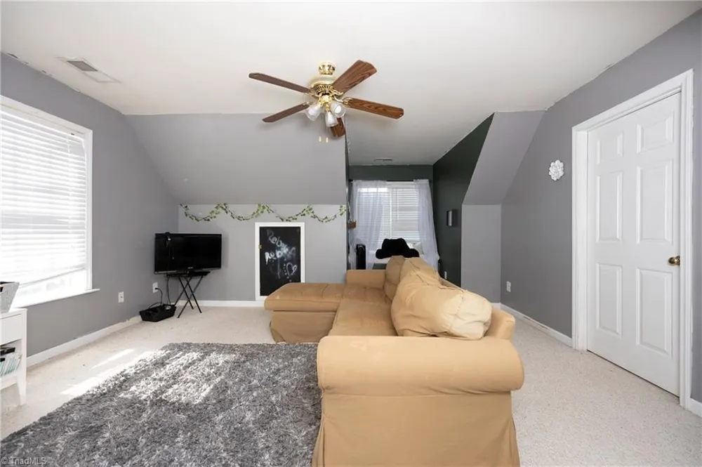 6648 Springfield Village Lane Clemmons, NC 27012