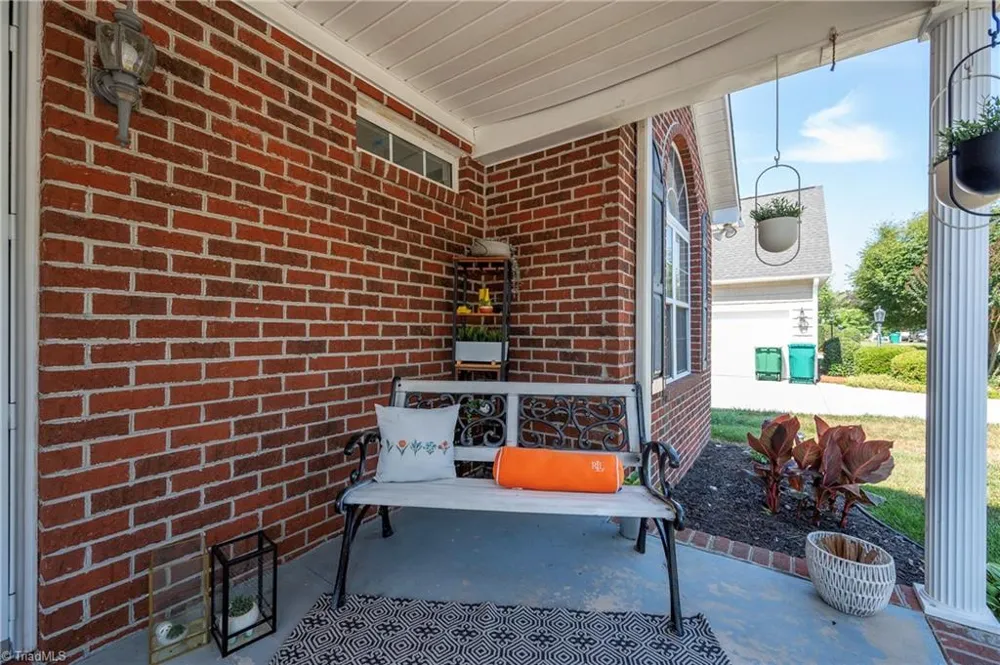 6648 Springfield Village Lane Clemmons, NC 27012