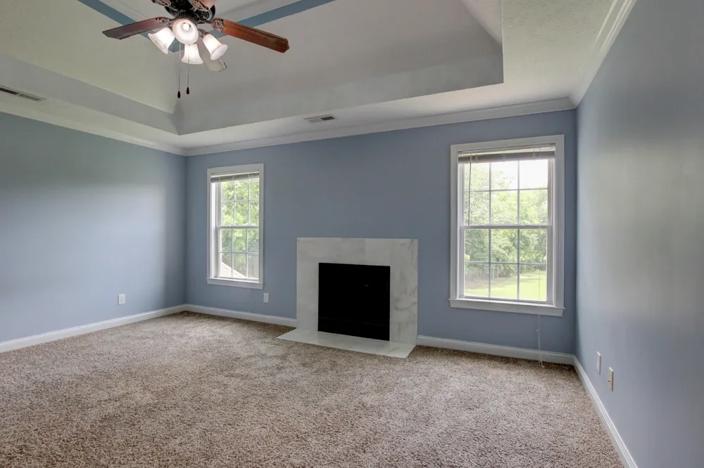 716 Cavalier Dr Clarksville, TN 37040