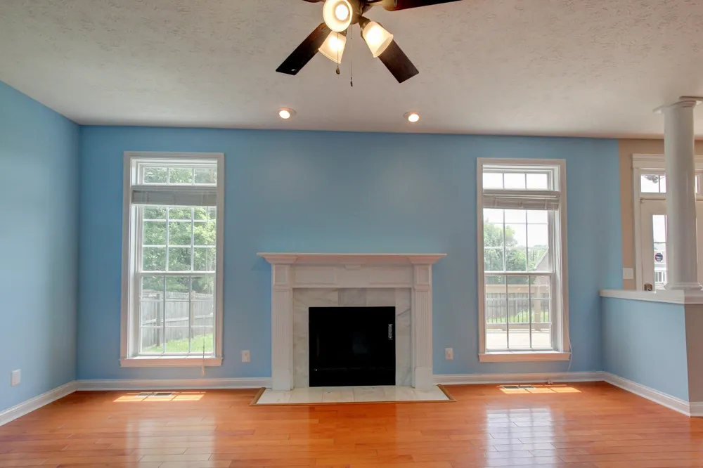 716 Cavalier Dr Clarksville, TN 37040