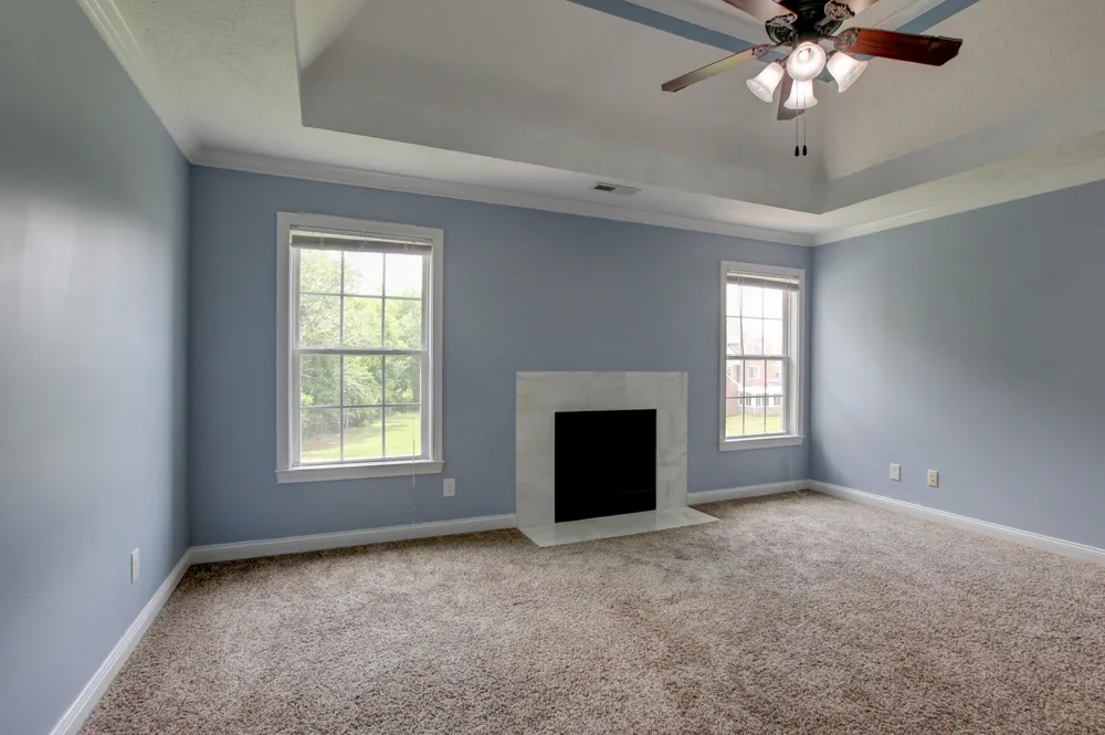 716 Cavalier Dr Clarksville, TN 37040