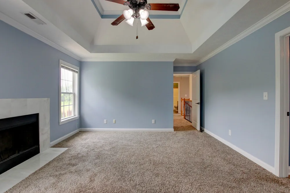 716 Cavalier Dr Clarksville, TN 37040